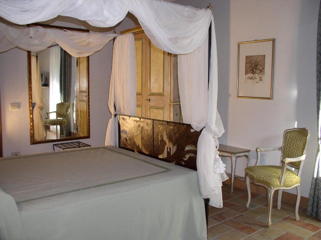L'Arcadia Guest House Pietrasanta Room photo