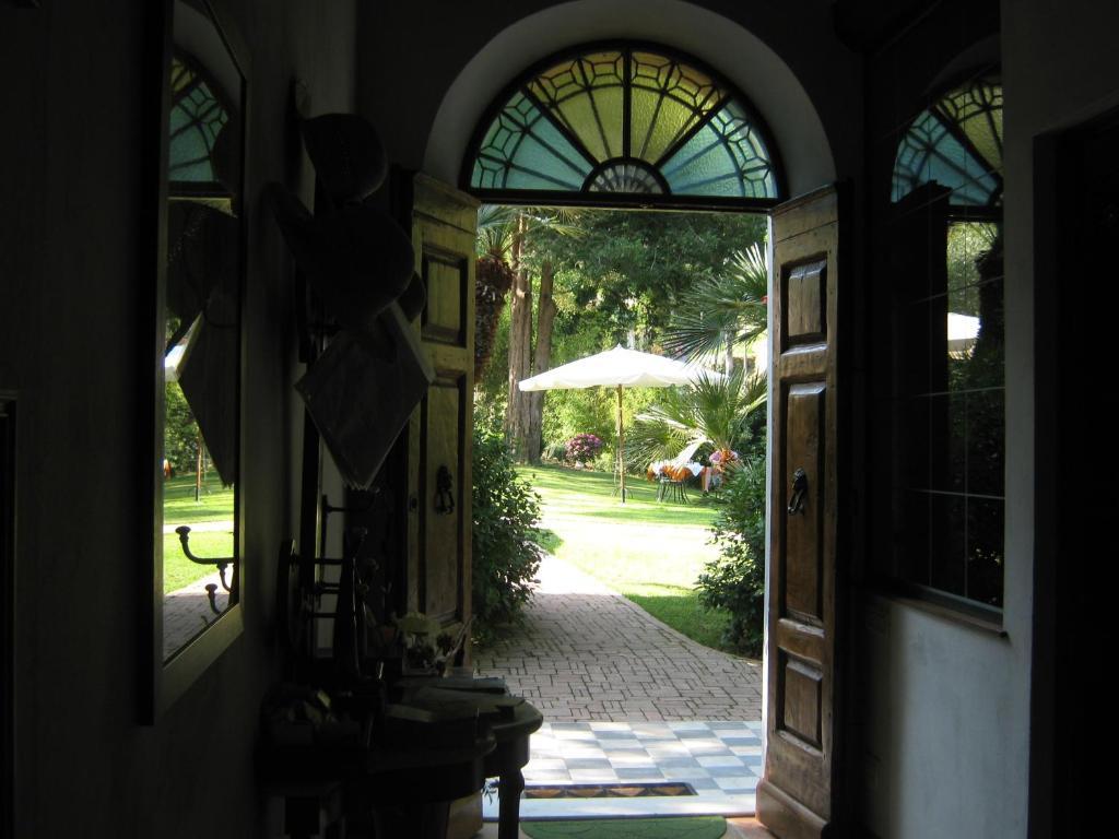 L'Arcadia Guest House Pietrasanta Exterior photo